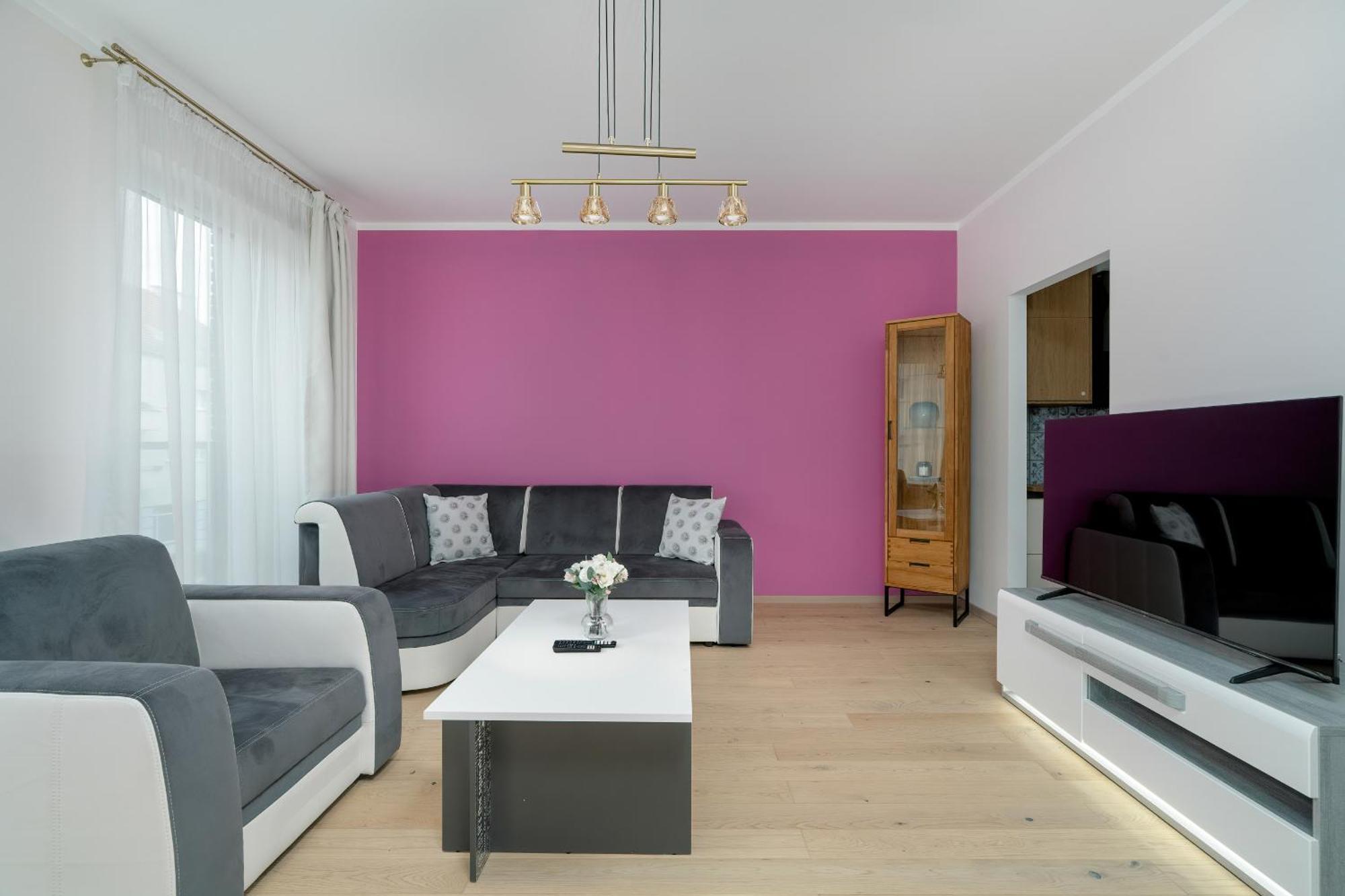 Apartment With Balcony And Free Parking In Poznan By Noclegi Renters Exterior foto
